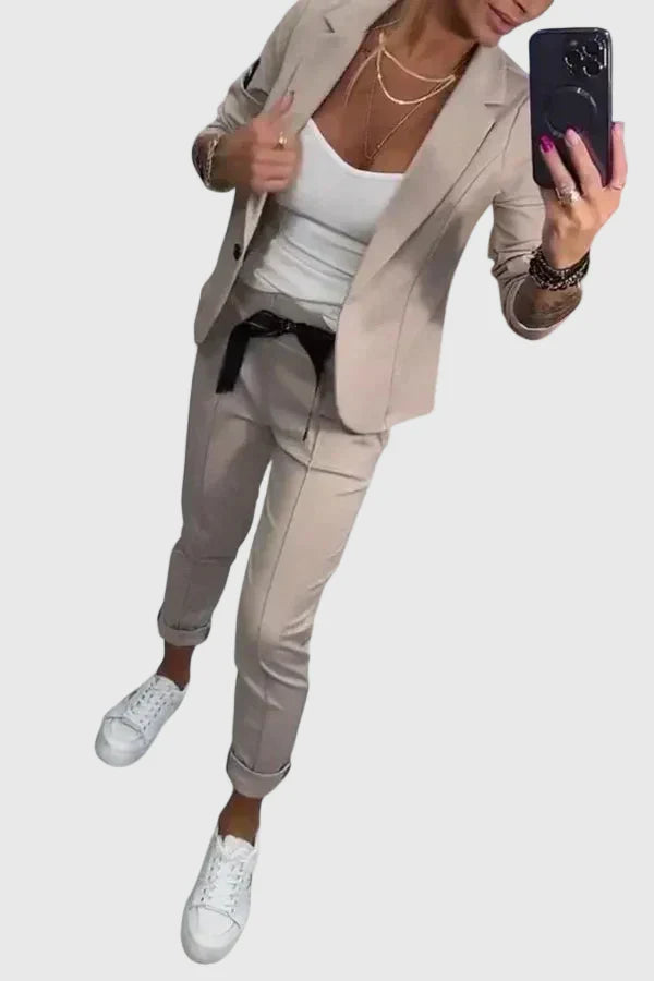 Alice | Chic Blazer and Tapered Pants Set