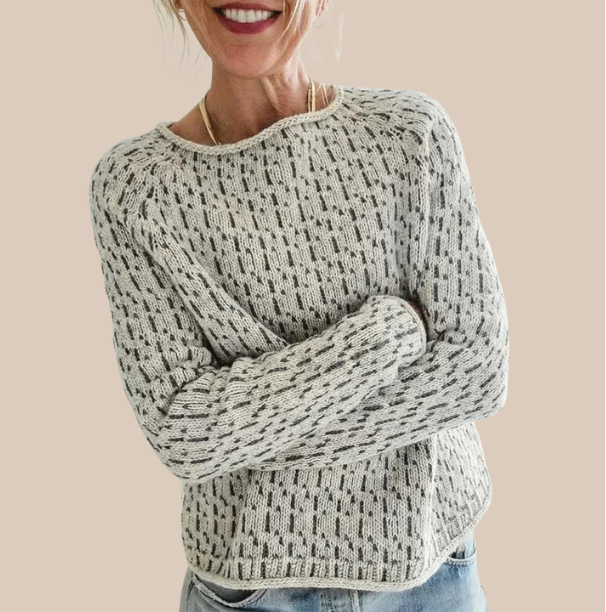 Amber | Relaxed Textured Long Sleeve Crew Neck Knit Sweater