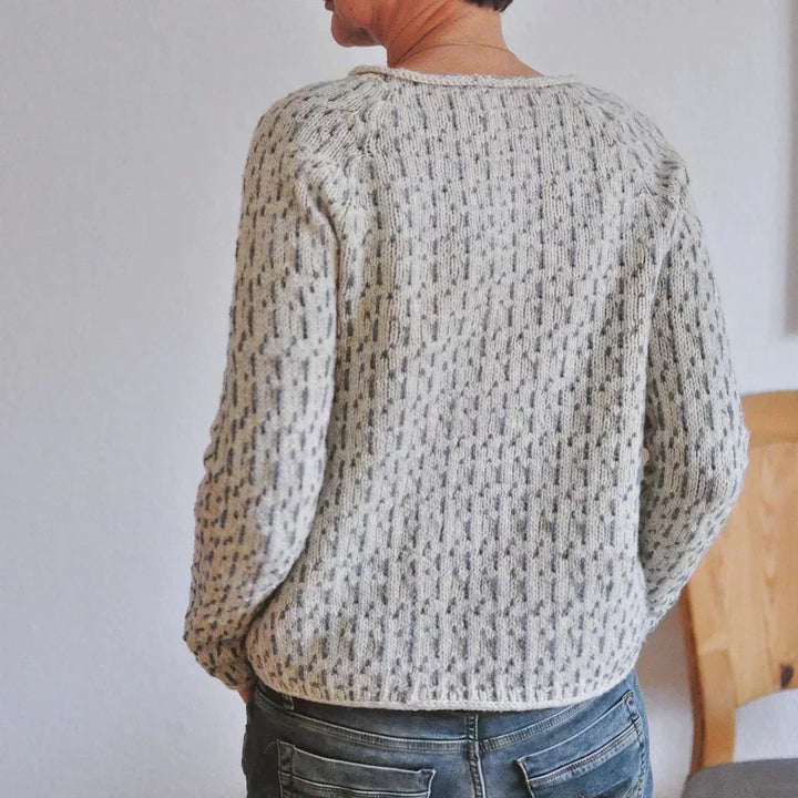 Amber | Relaxed Textured Long Sleeve Crew Neck Knit Sweater