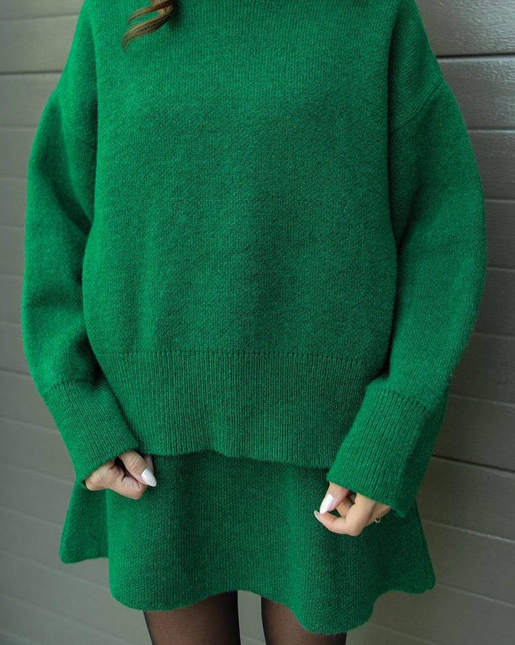 Anna | Graceful Oversized Knit Sweater and Mini Skirt Set