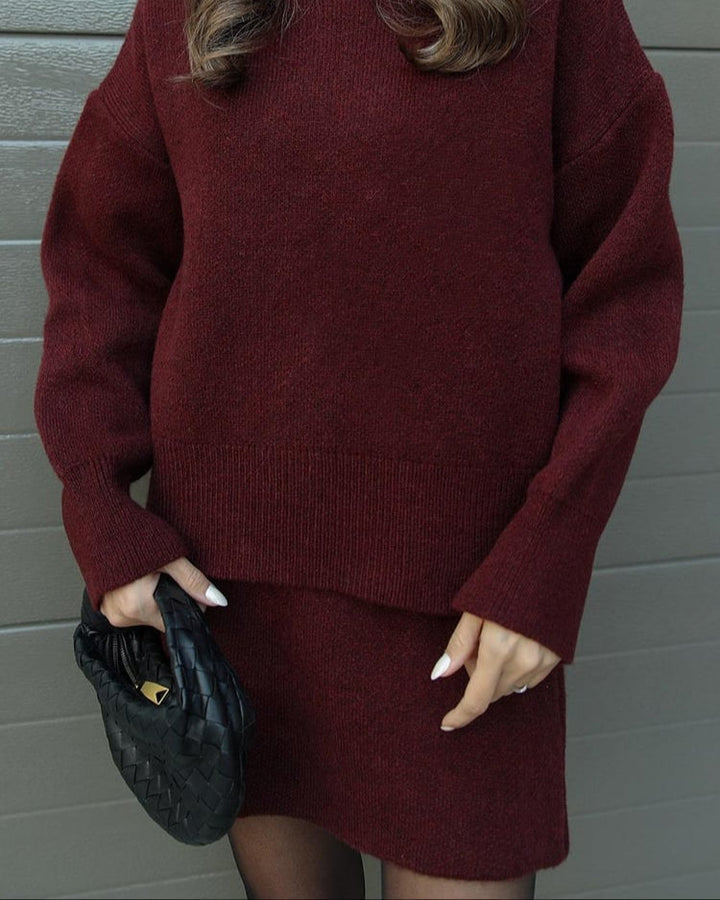 Anna | Graceful Oversized Knit Sweater and Mini Skirt Set