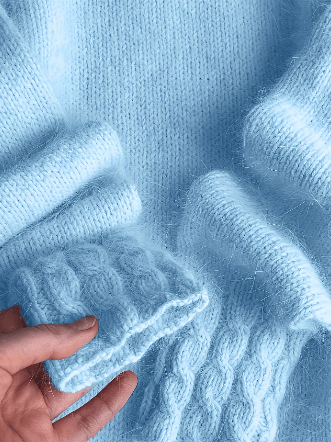 Ashley | Timeless Oversized Turtleneck Cable Knit Sweater