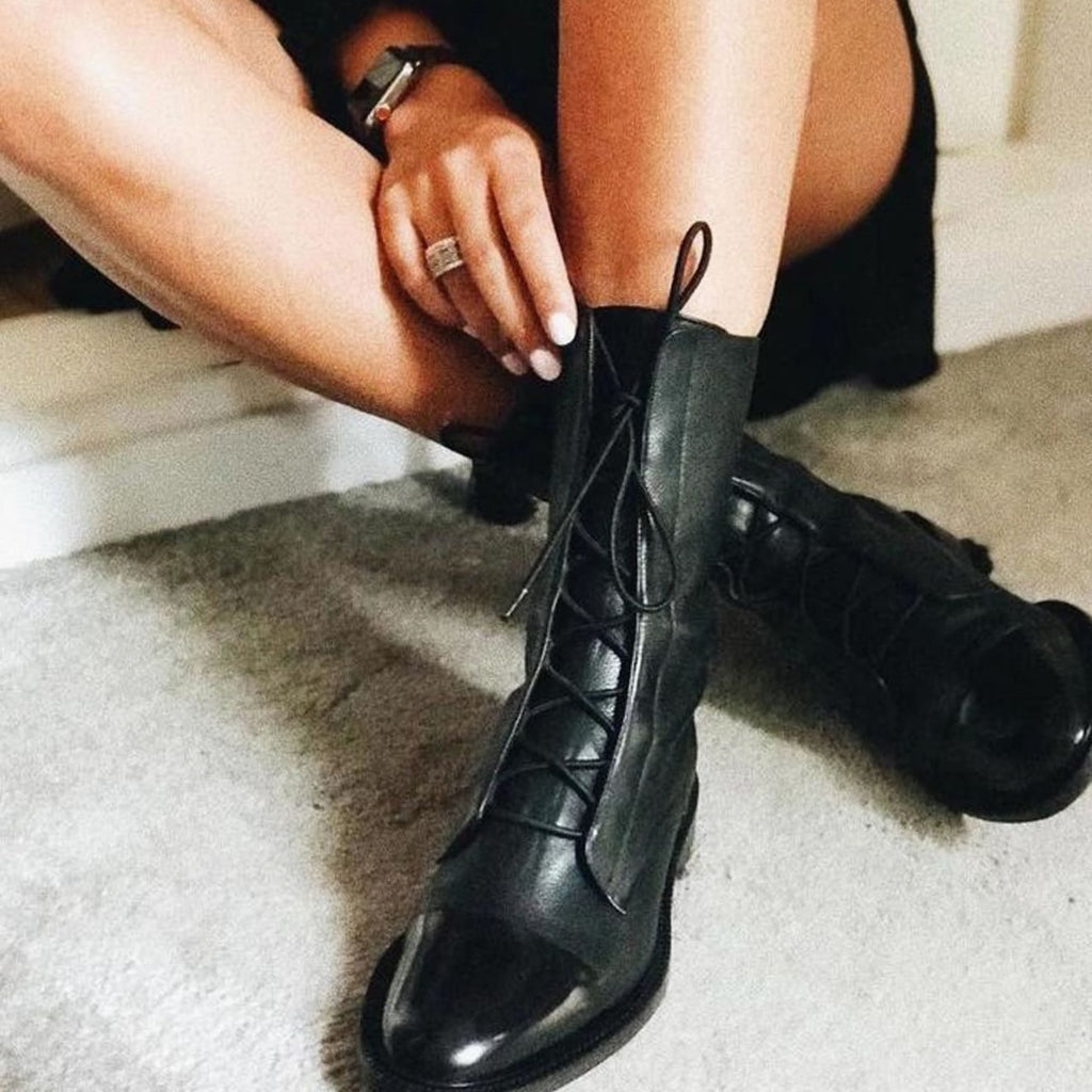 Aya | Elegant Snørede Ankelstøvler med Cap-Toe