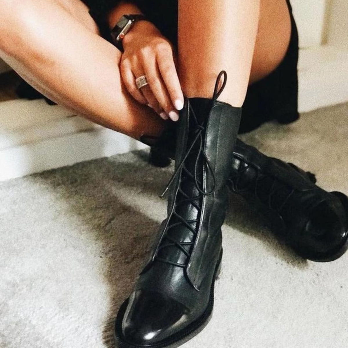 Aya | Elegant Snørede Ankelstøvler med Cap-Toe