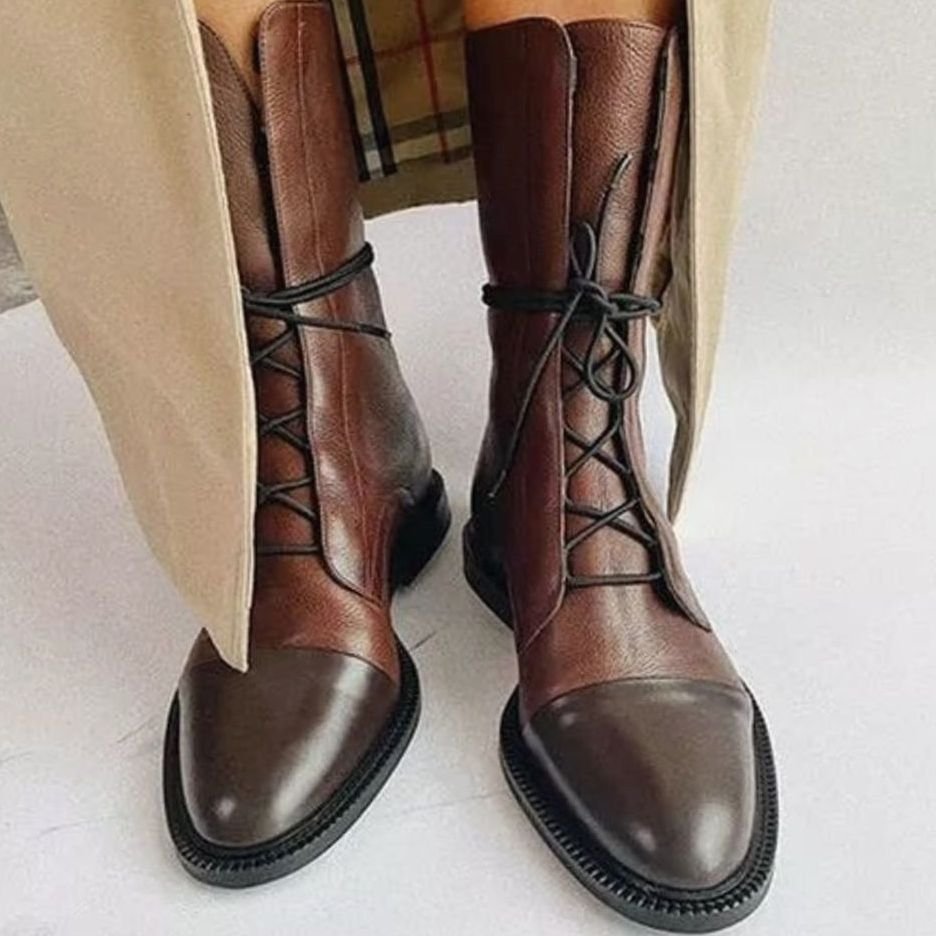 Aya | Elegant Snørede Ankelstøvler med Cap-Toe