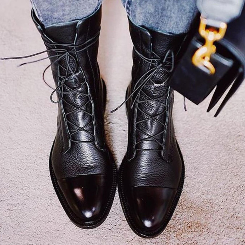 Aya | Elegant Snørede Ankelstøvler med Cap-Toe