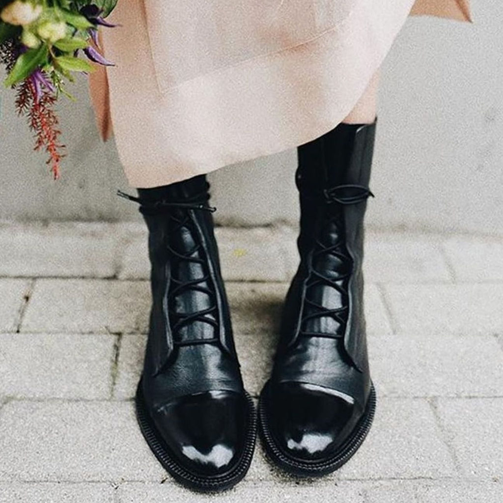 Aya | Elegant Snørede Ankelstøvler med Cap-Toe