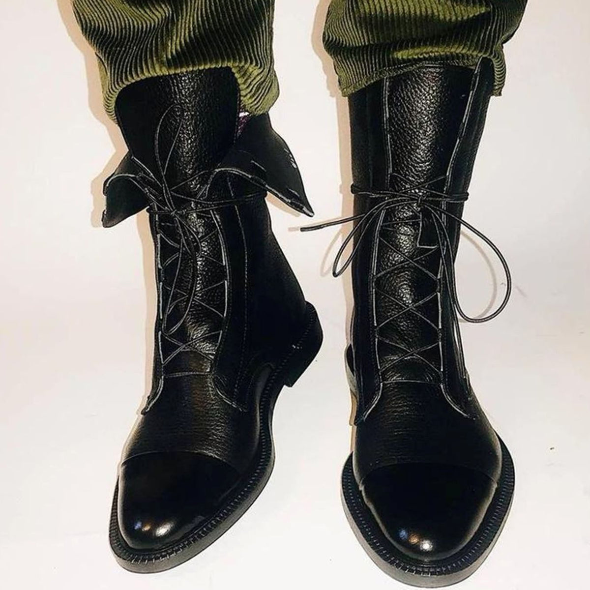 Aya | Elegant Snørede Ankelstøvler med Cap-Toe