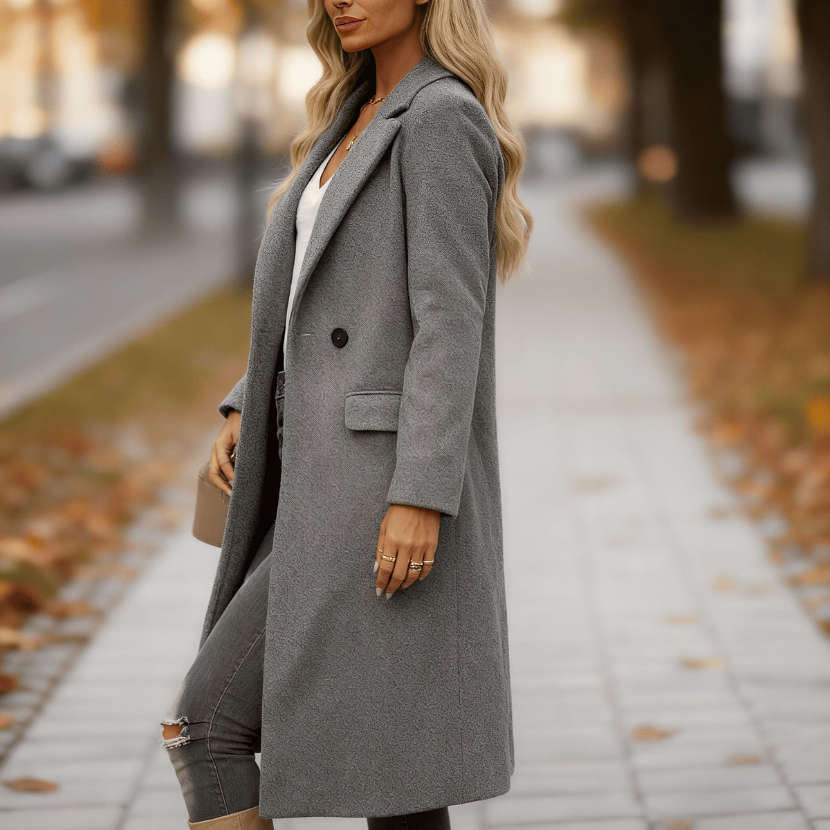 Clara | Hyggelig Uldfrakke Dame med Reverskrave og Knapper