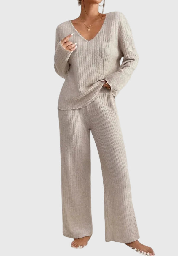 Cynthia | Stylish Ribbed V-Neck Wide Leg Lounge Set