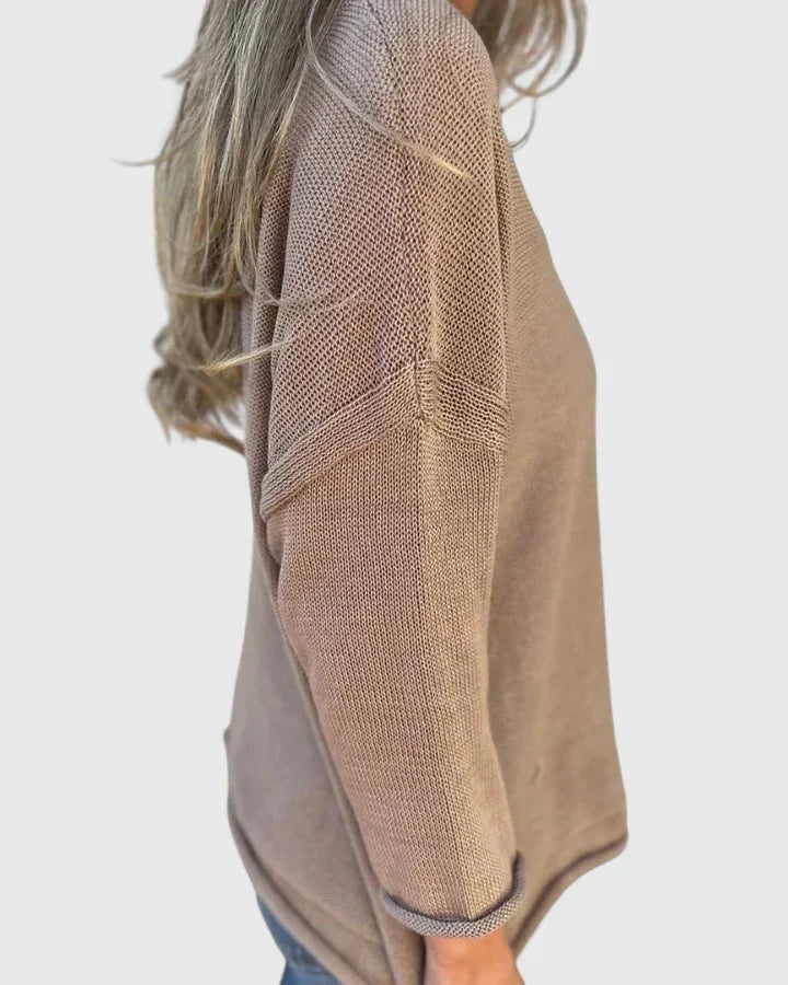 Donna | Timeless Oversized V-Neck Knit Sweater