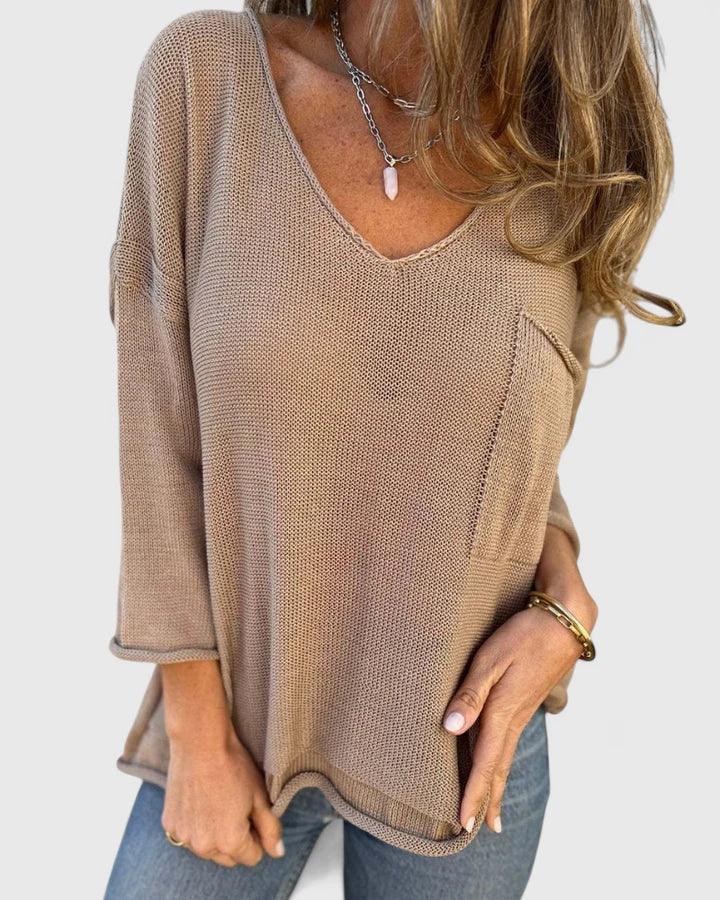 Donna | Timeless Oversized V-Neck Knit Sweater