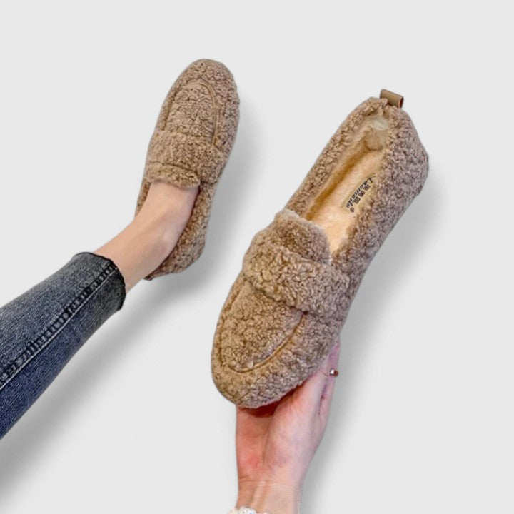 Donna | Timeless Plush Slip-On Loafer Slippers