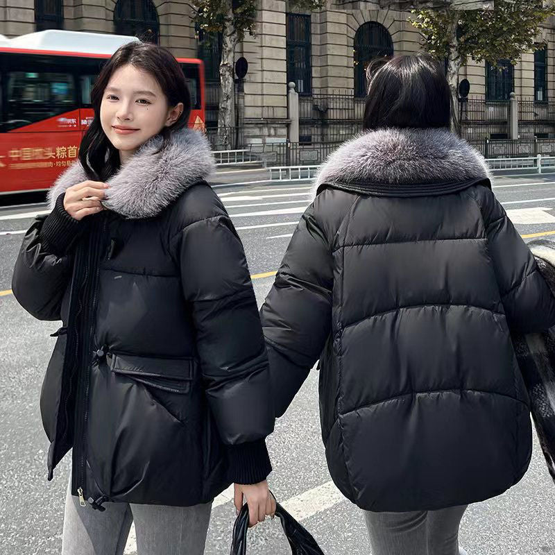 Isabella | Afslappet Oversize Dynejakke med Pelskrave