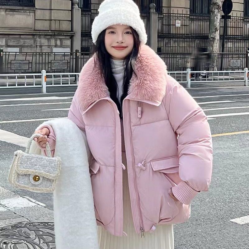Isabella | Afslappet Oversize Dynejakke med Pelskrave