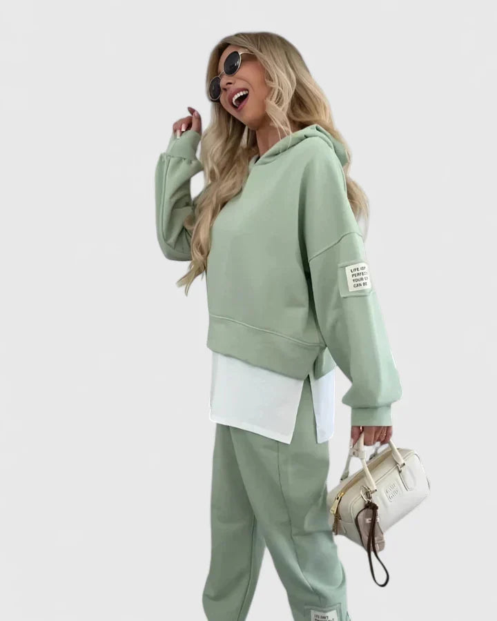 Janet | Timeless Hooded Sweatshirt and Pants Lounge Set