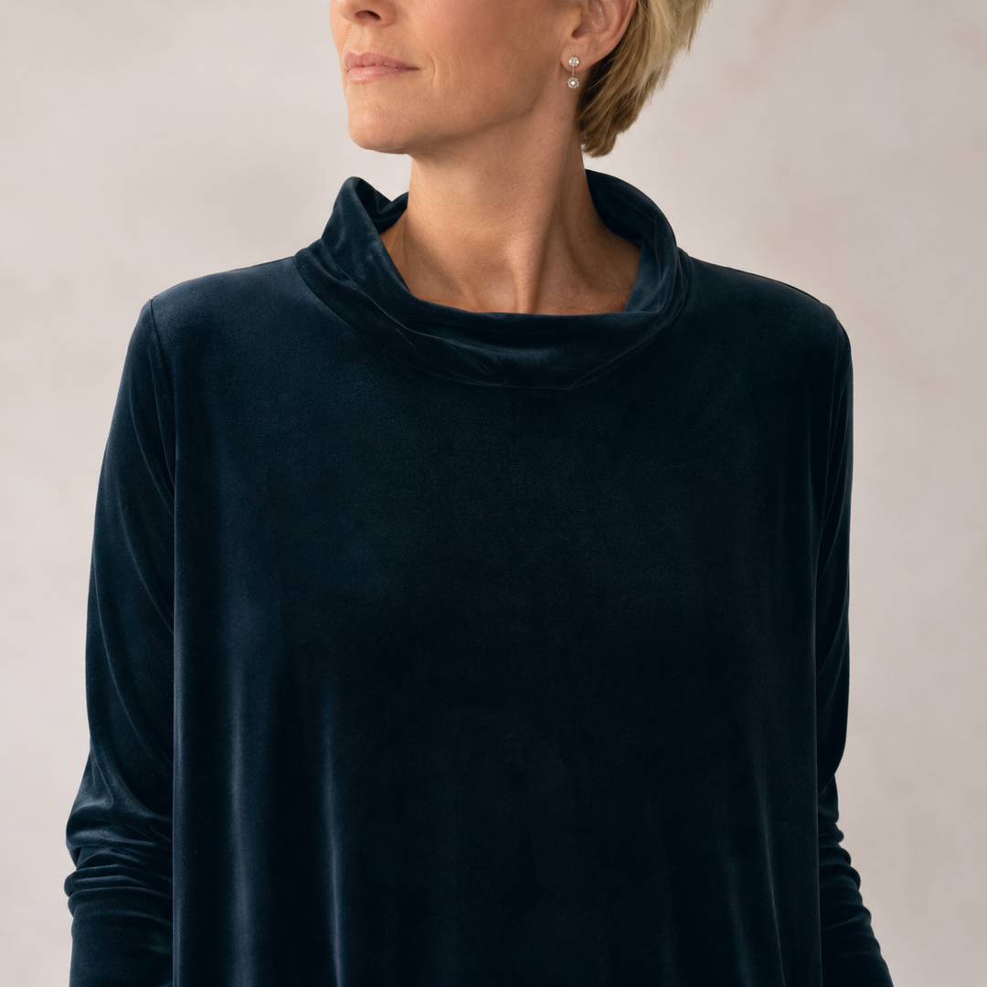 Julia | Graceful Roll Neck Long Sleeve Dress with Pockets
