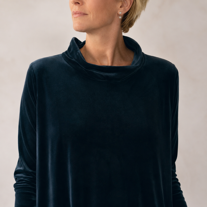 Julia | Graceful Roll Neck Long Sleeve Dress with Pockets
