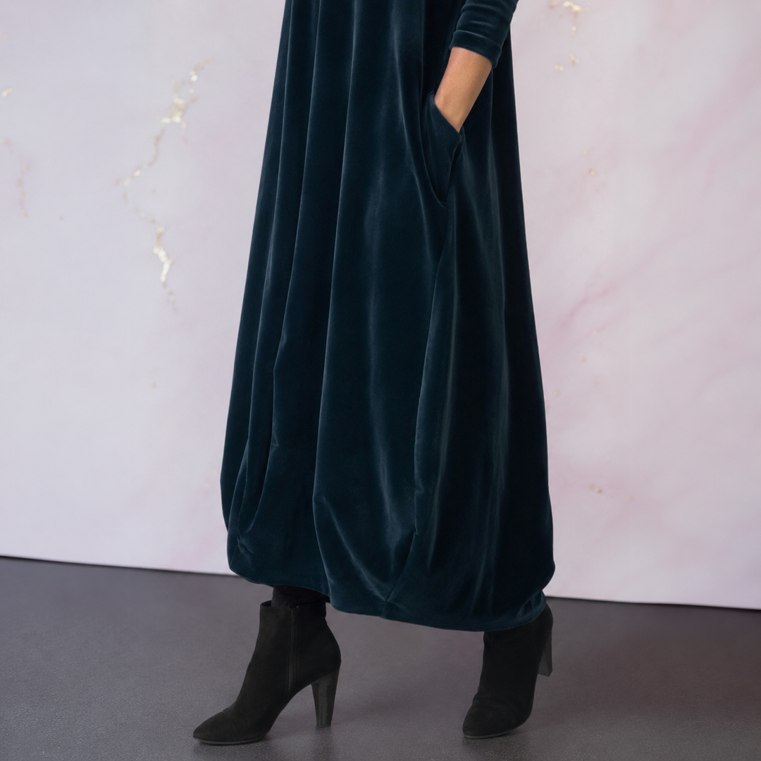 Julia | Graceful Roll Neck Long Sleeve Dress with Pockets