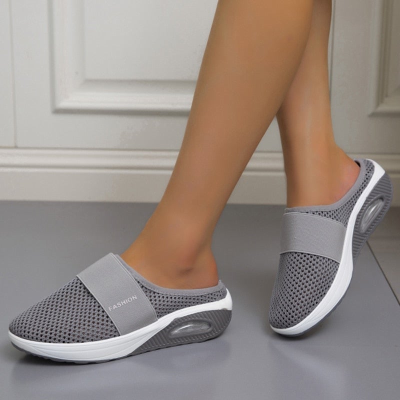 Kaja | Raffineret Slip-On Hjemmesko med Luftsål og Mesh-Overdel