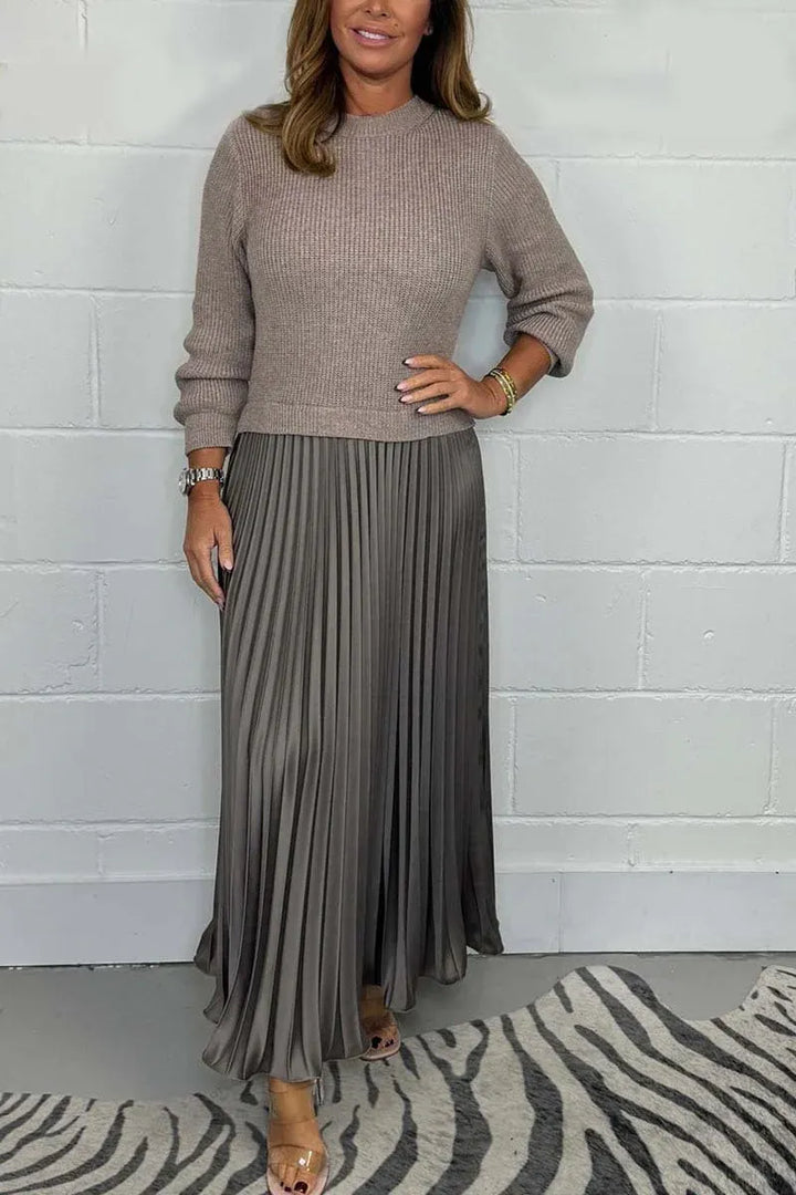Kathleen | Effortless Pleated Long Sleeve Maxi Sweater Dress