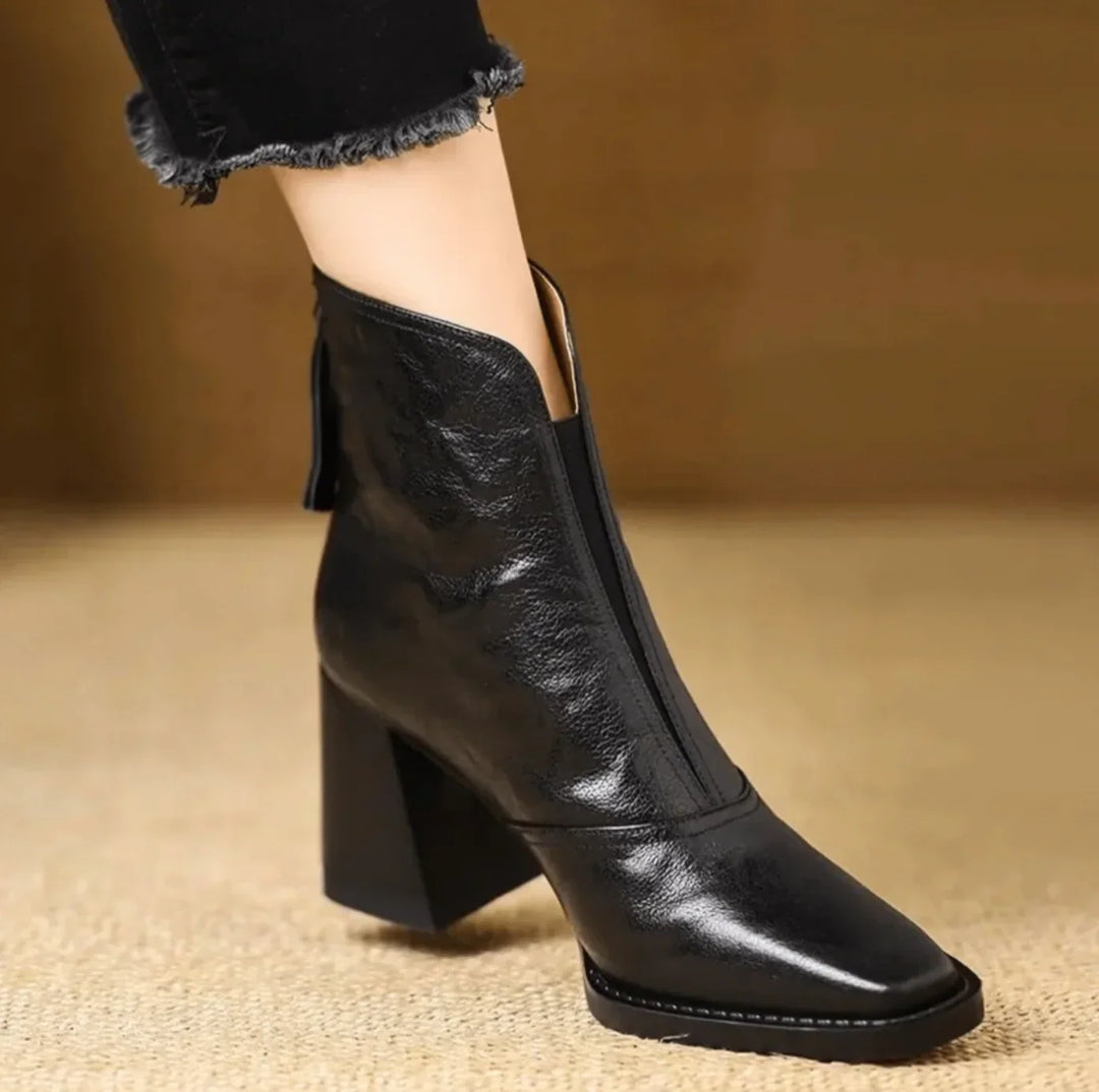 Kelly | Stylish Square Toe Block Heel Ankle Boots