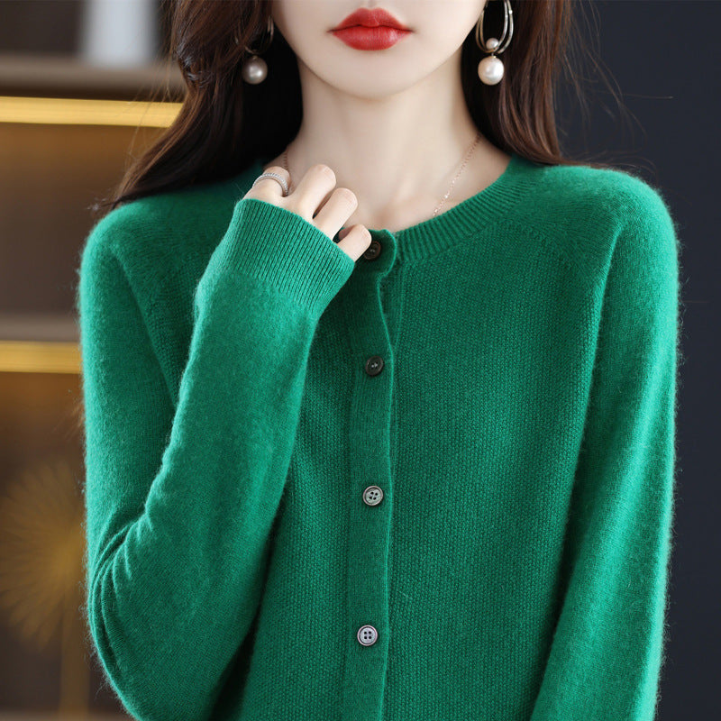 Laura | Raffineret Cardigan Dame med Rund Hals og Knapper