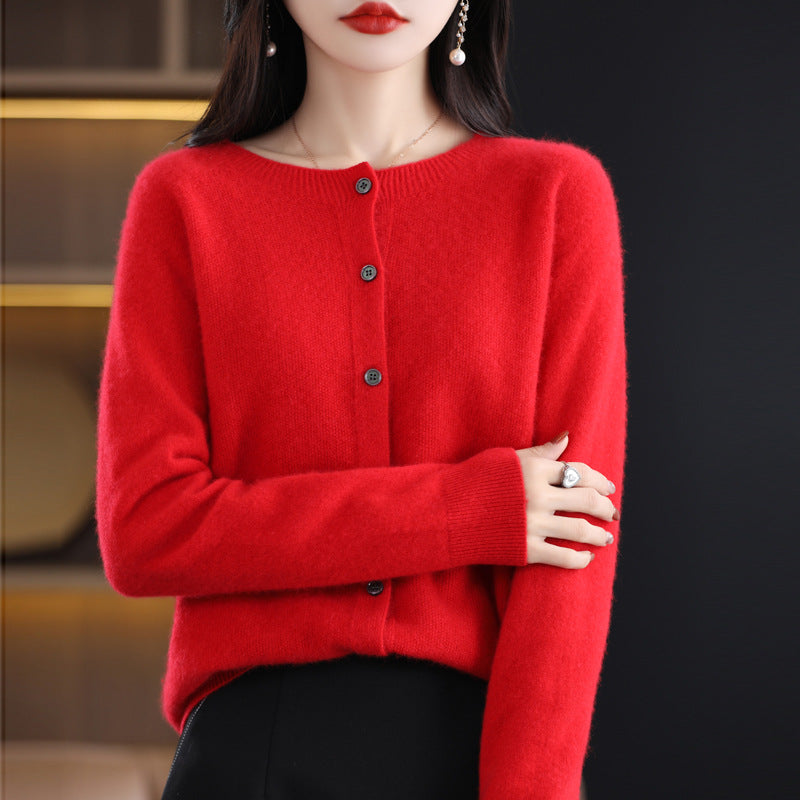 Laura | Raffineret Cardigan Dame med Rund Hals og Knapper