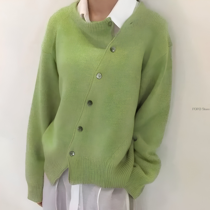 Lea | Hyggelig Oversized Dame Cardigan med Skæv Knaplukning