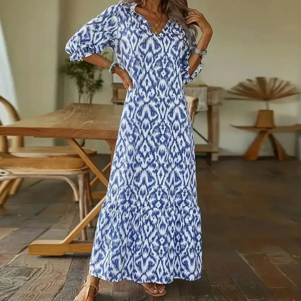 Mathilde | Afslappet Boho Print Gallakjole i Maxilængde med V-udskæring