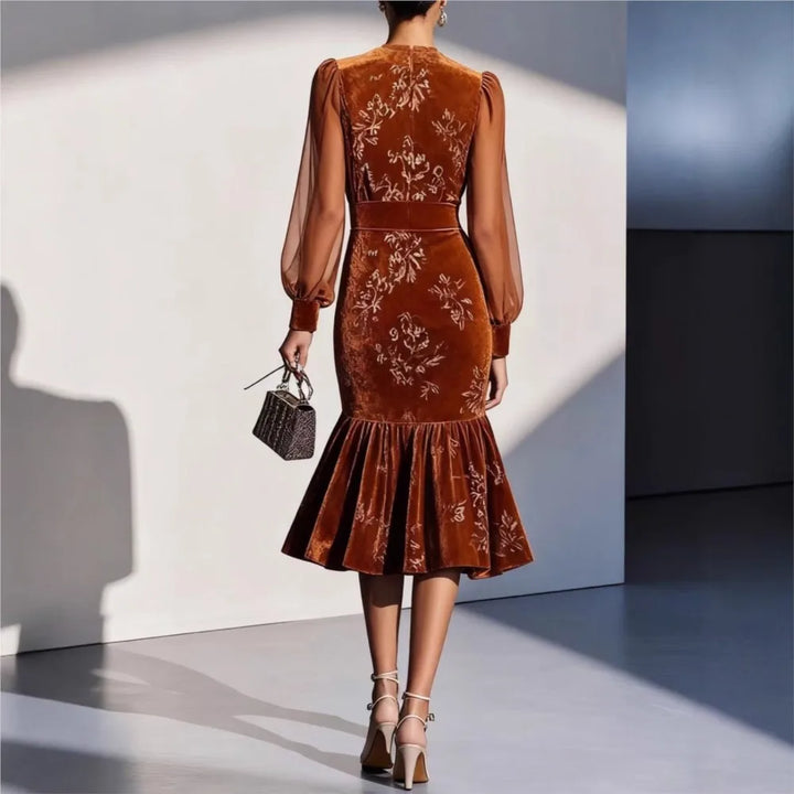 Michelle | Refined Velvet Lantern Sleeve Christmas Dress