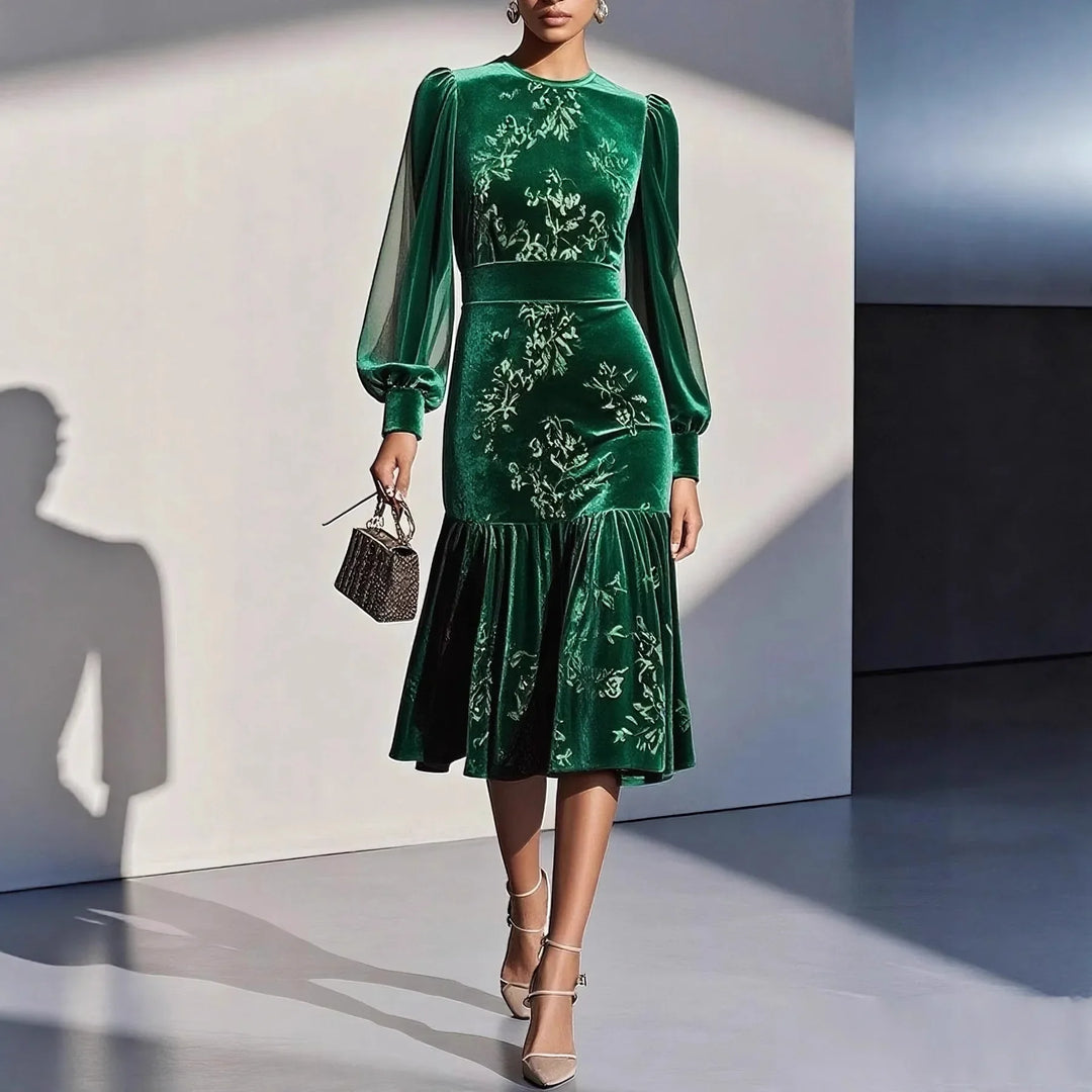 Michelle | Refined Velvet Lantern Sleeve Christmas Dress