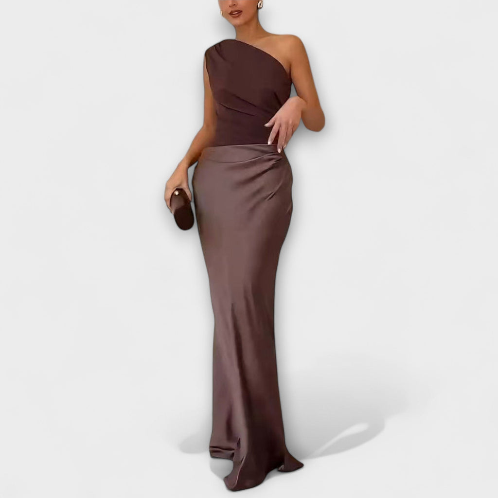 Molly | Raffineret One-Shoulder Kjole til Julefrokost