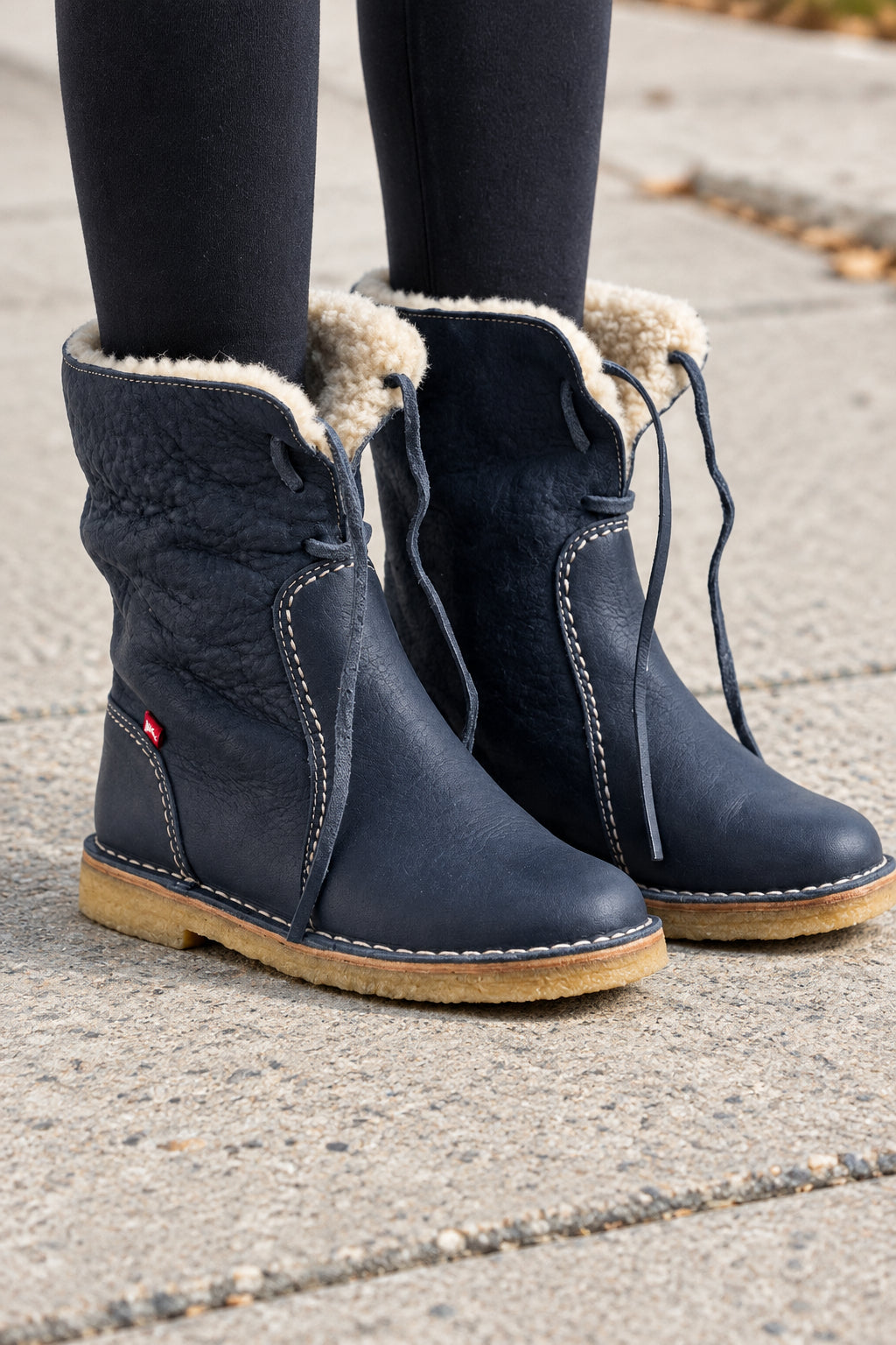Nicole | Relaxed Shearling-Lined Lace-Up Winter Boots
