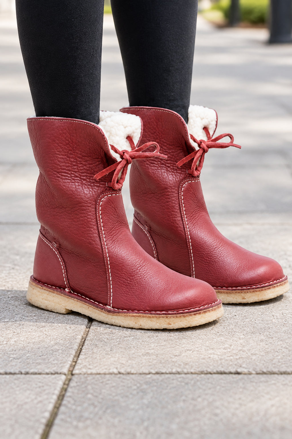 Nicole | Relaxed Shearling-Lined Lace-Up Winter Boots