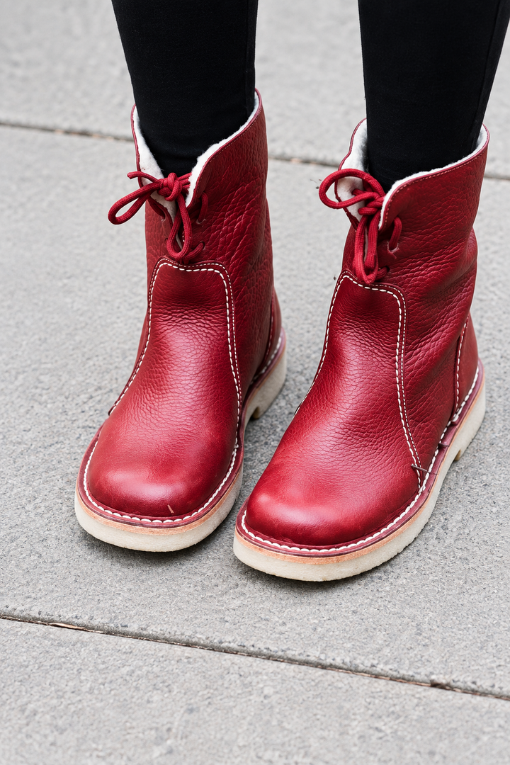 Nicole | Relaxed Shearling-Lined Lace-Up Winter Boots