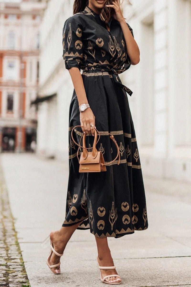 Olivia | Stilfuld Bæltet Midi Gallakjole med Bohemisk Print