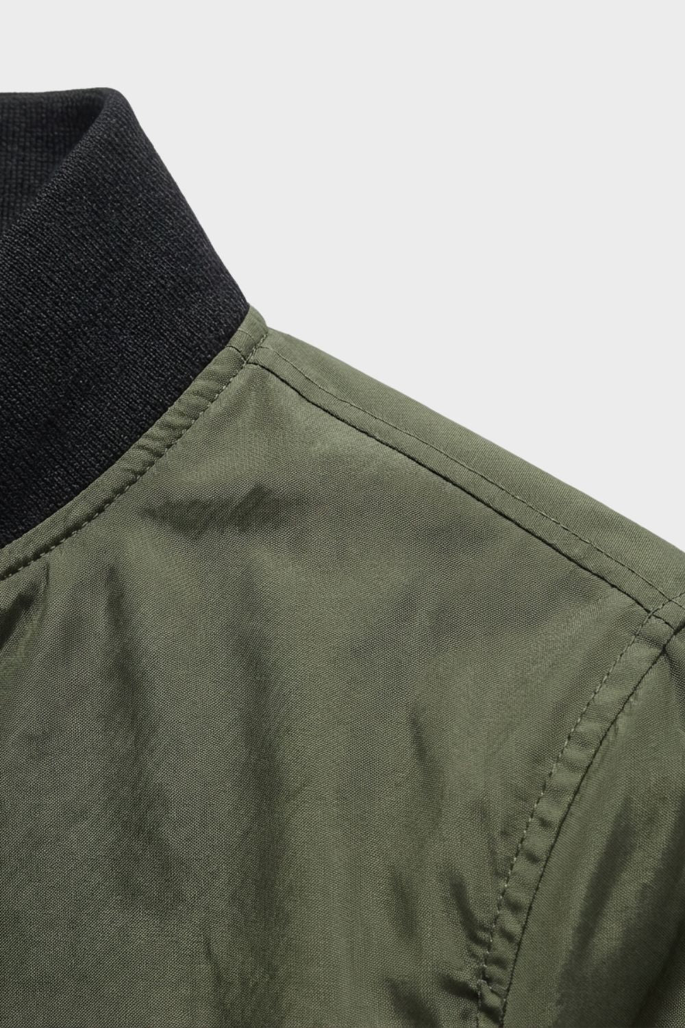 Theodor | Elegant Ribstrikket Bomber Jakke med Lynlås